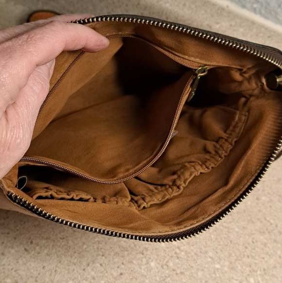 Patricia Nash Leather Crossbody Bag - Picture 3 of 11